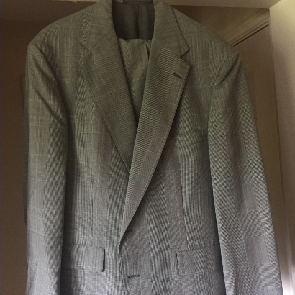 Men’s Christian Brooks Suit Gray/black/pink